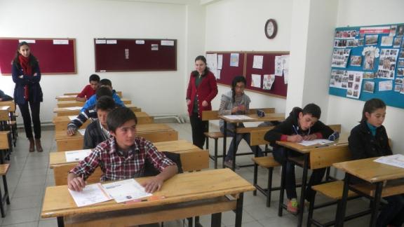 2015 - 2016 Eğitim Öğretim Yılı Temel Eğitimden Ortaöğretime Geçiş (TEOG) Sınavı Yapıldı