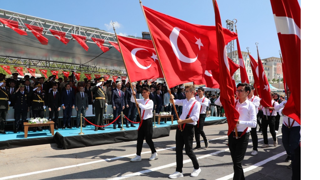 30 AĞUSTOS ZAFER BAYRAMI'NIN 103. YILI COŞKUYLA KUTLANDI